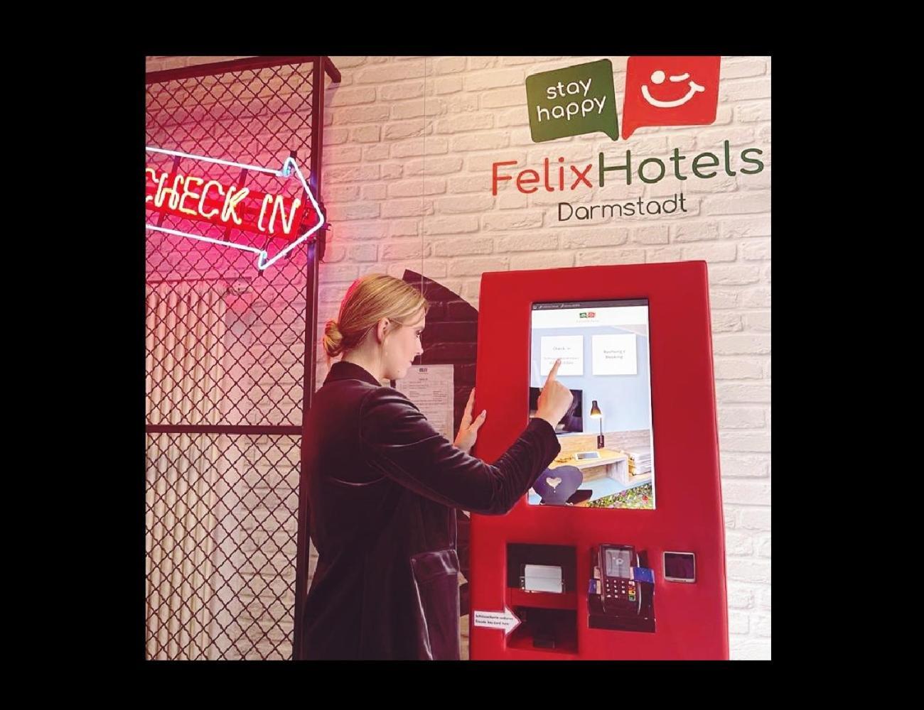 Felix Hotel دارمشتاد المظهر الخارجي الصورة
